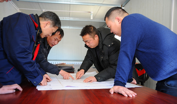 開元集團(tuán)董事長(zhǎng)許明月赴青海分公司調(diào)研指導(dǎo)工作