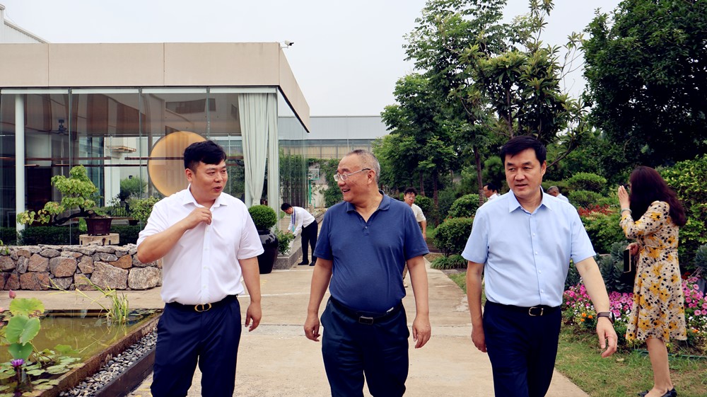 全省民建會員之家建設觀摩團參觀洛陽開元集團民建“會員之家”